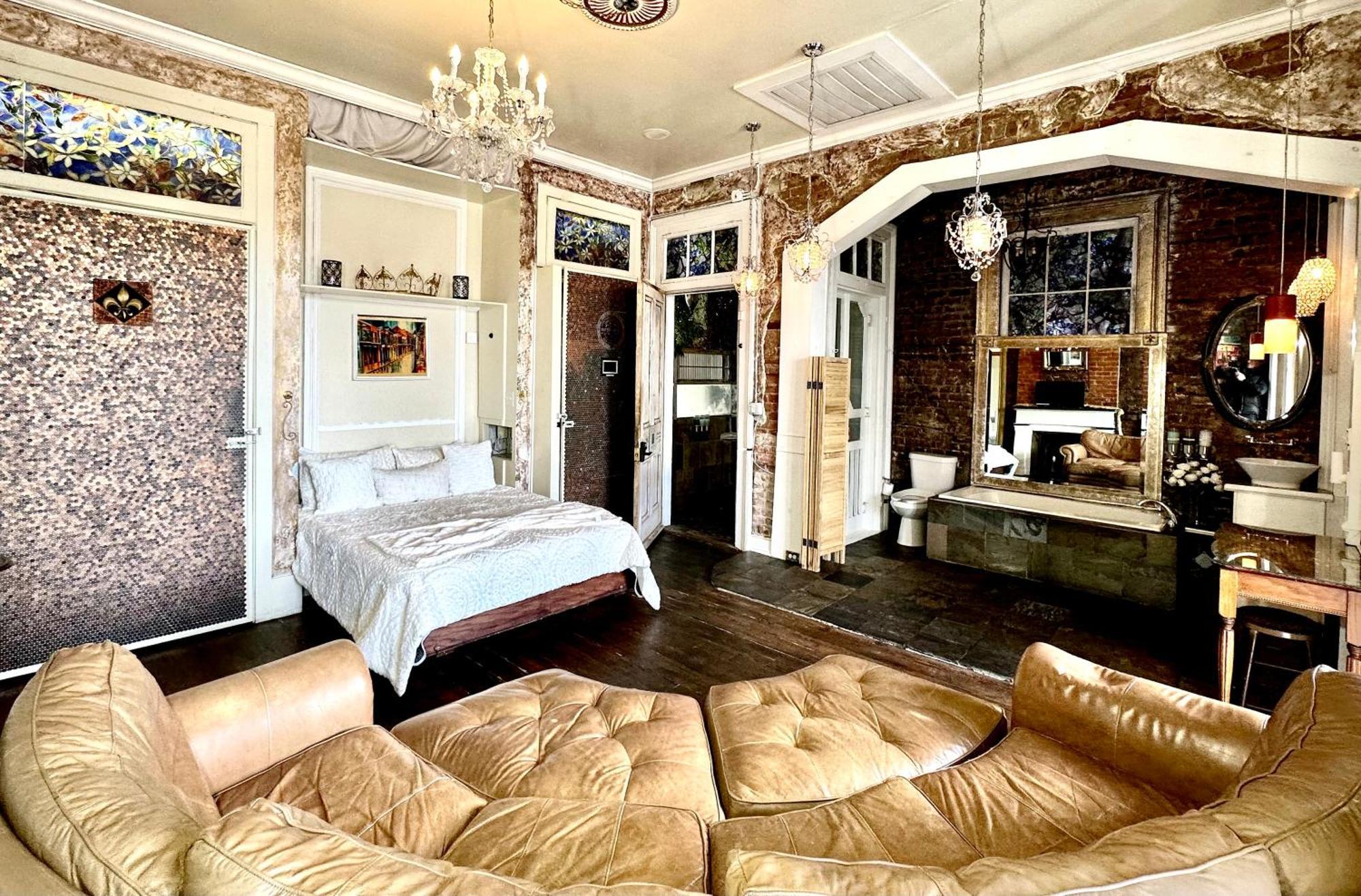 Fleur De Lis Mansion Bed & Breakfast นิวออร์ลีนส์ ภายนอก รูปภาพ