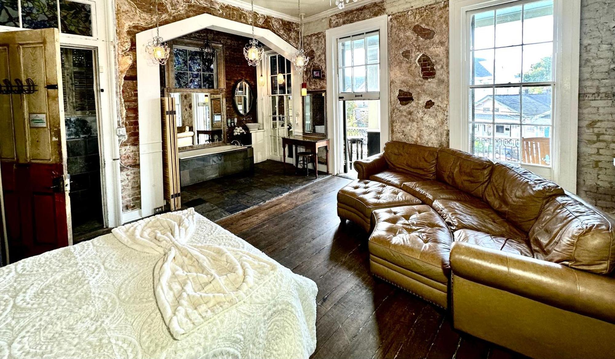 Fleur De Lis Mansion Bed & Breakfast นิวออร์ลีนส์ ภายนอก รูปภาพ
