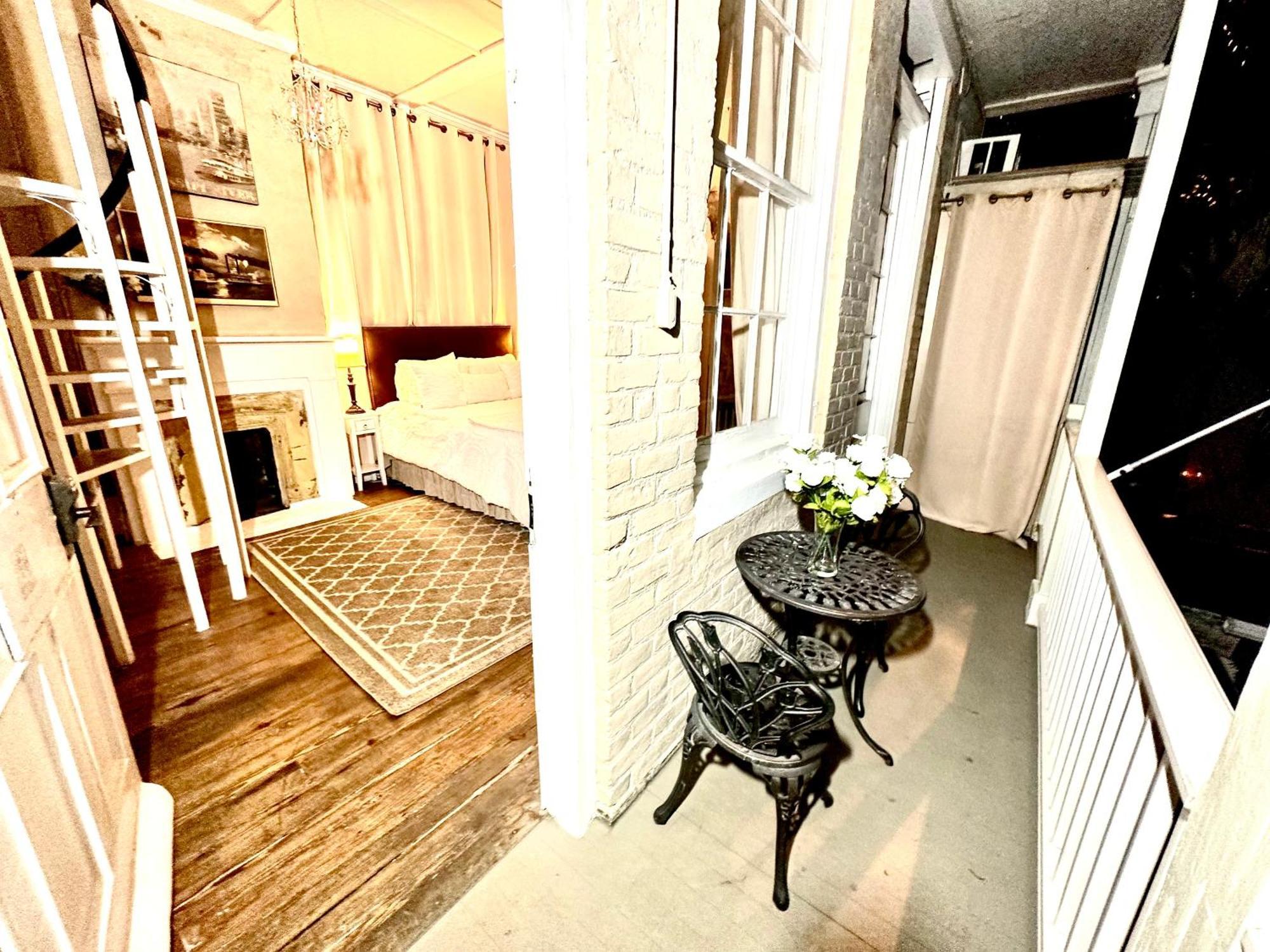 Fleur De Lis Mansion Bed & Breakfast นิวออร์ลีนส์ ภายนอก รูปภาพ