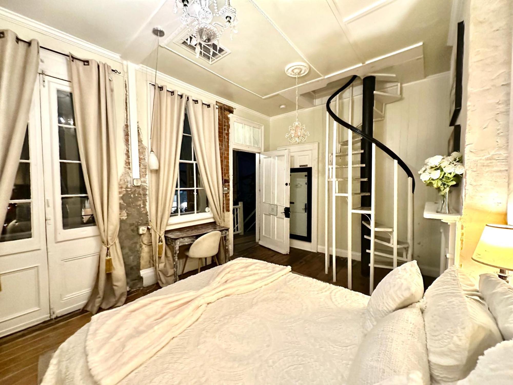Fleur De Lis Mansion Bed & Breakfast นิวออร์ลีนส์ ภายนอก รูปภาพ