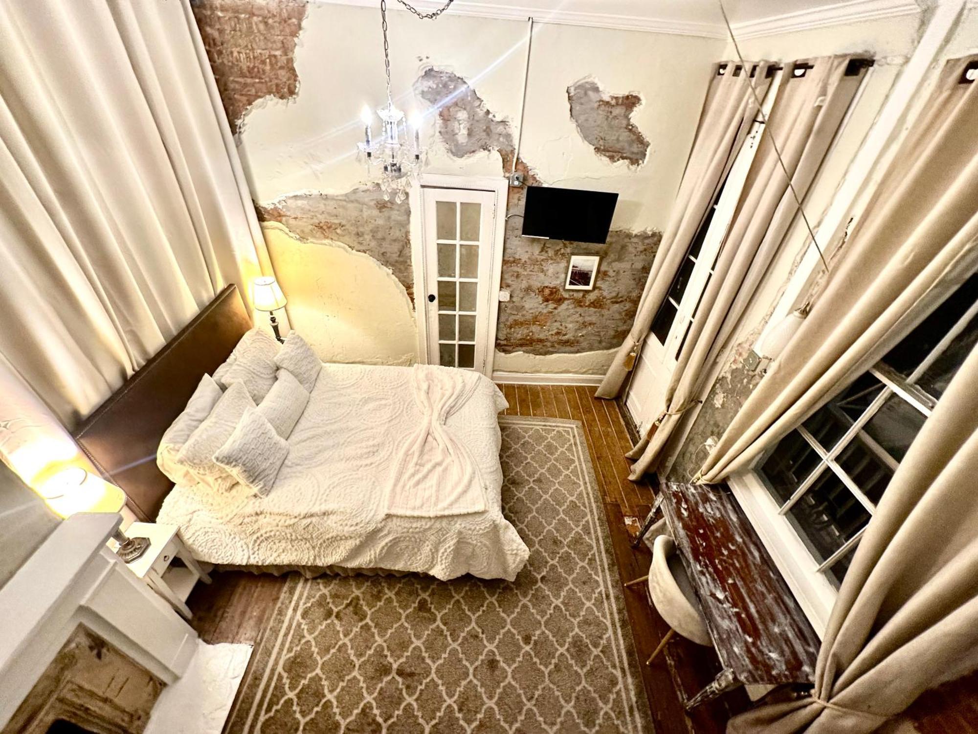 Fleur De Lis Mansion Bed & Breakfast นิวออร์ลีนส์ ภายนอก รูปภาพ